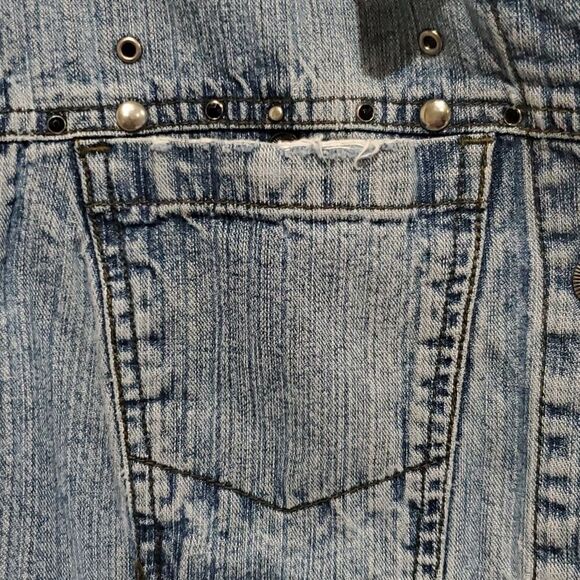 Vintage Y2K Harley-Davidson Jean Jacket With Embroidery & Studs - Picture 4 of 16
